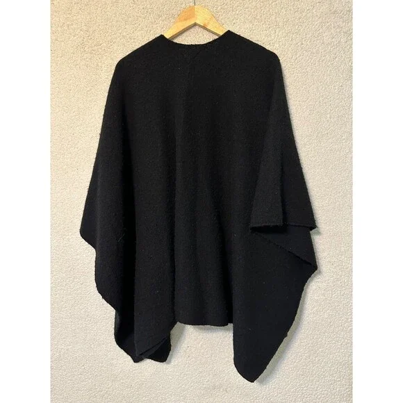 Vintage Pierre Cardin Black Wool Blend Shawl 51" X 31" - Picture 8 of 8